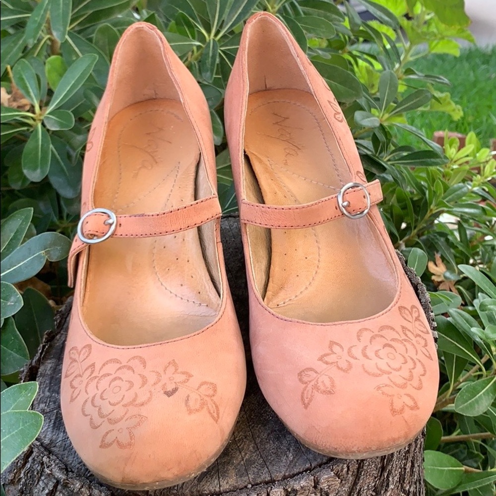 Naya pink Mary Janes